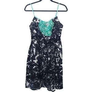 We Love Vera Stamp Art Floral Dress with Green Bib